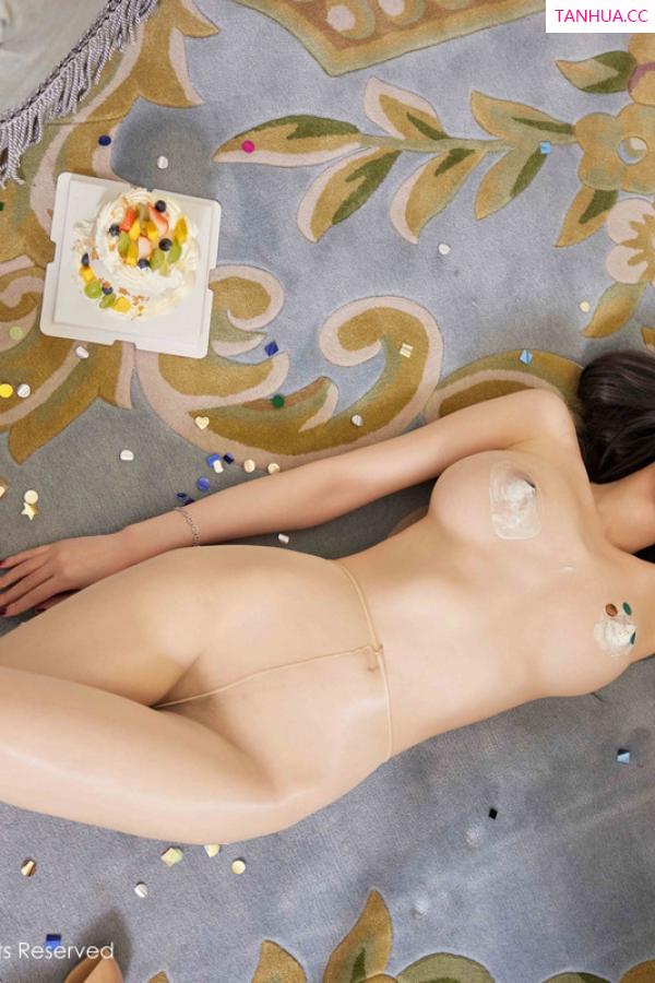 玥儿玥  [XiuRen]高清写真图 2025.02.10 No.9864 玥儿玥er 丝袜美腿第75张图片